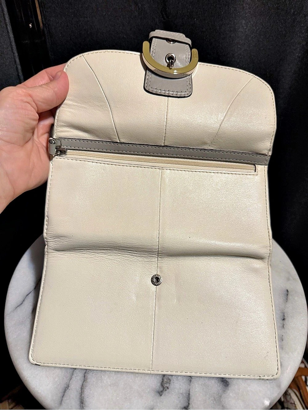 COACH Soho Buckle Flap Wallet in Cream & Gray - Picture 3 of 3